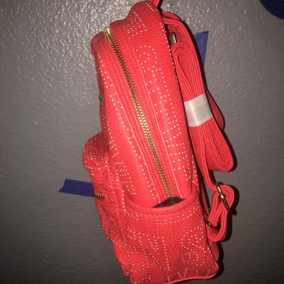 Steve Madden Mini Backpack🎒 - Picture 2 of 4